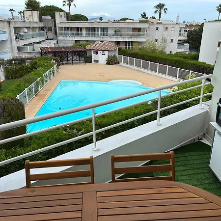 Daire Confortable Avec Piscine A 2 Min De La Villeneuve-Loubet