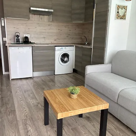 Confortable Avec Piscine A 2 Min De La Daire
