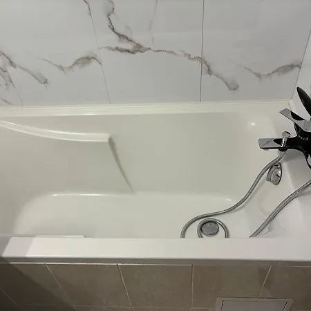 Confortable Avec Piscine A 2 Min De La * Villeneuve-Loubet